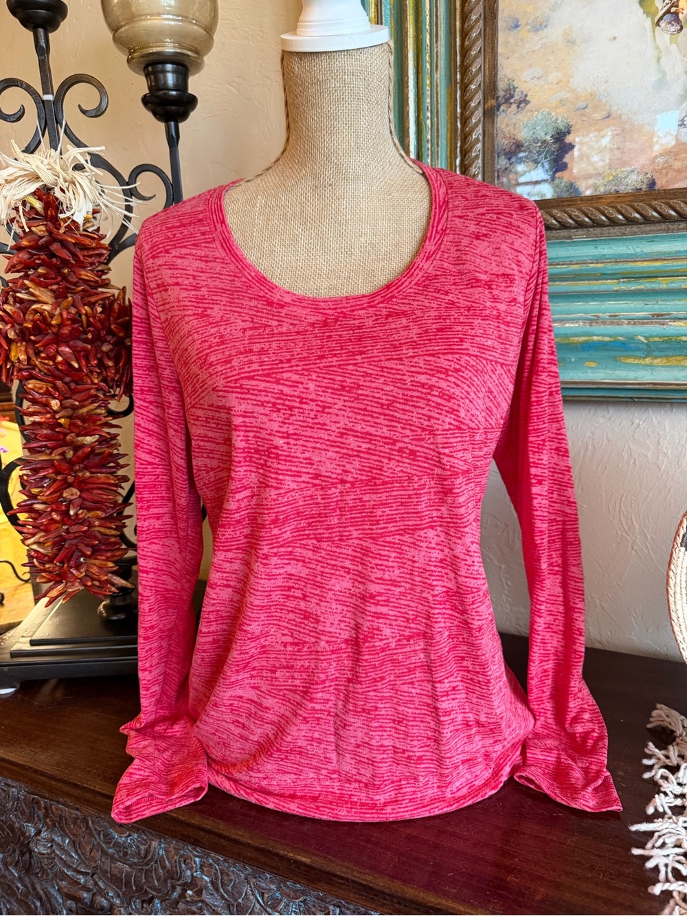 Women's Red-Pink Long-Sleeve Scoop Neck Top